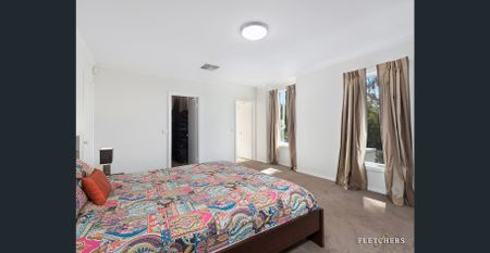 Panoramic Views in this Beautiful Family Home - Photo 4