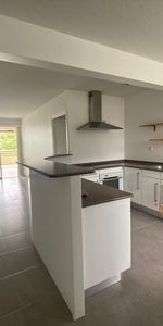 Location Appartement 126m² 4 pièces Fort de france - Photo 3