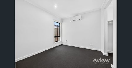 Modern 3 Bedroom Home in Mambourin! - Photo 3