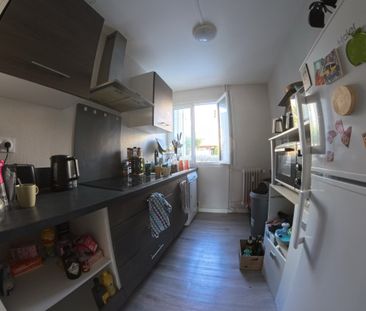 Location Appartement 4 pièces 67m² POITIERS 86000 - Photo 5