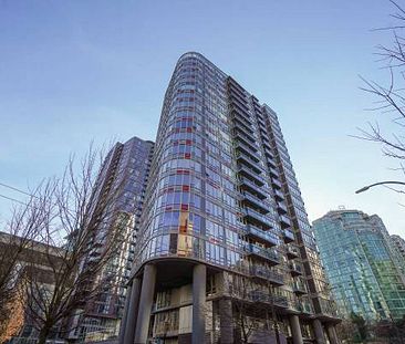 Spacious Apartment Located at the Center of Downtown / Yaletown - Photo 1