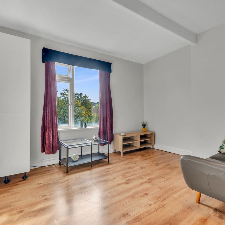 18 ST JOHNS TERRACE Leeds - LS3 1DY - Photo 1