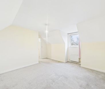 5 bedroom end of terrace house to rent - Photo 4