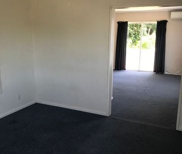 Charming 3BR Home with Garden & Deck! - Photo 1