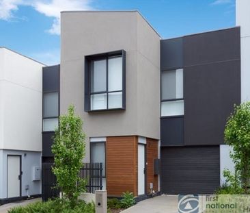 12 Fleming Street, Noble Park - Photo 2