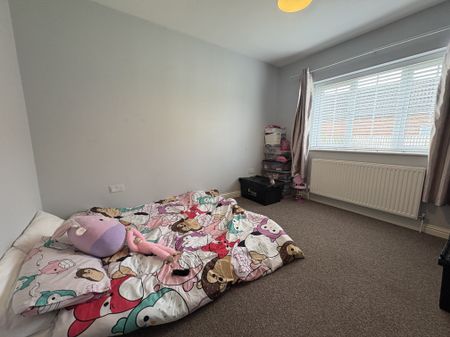 Holly Close, March, Manea - Photo 2