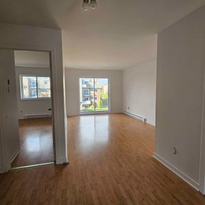 Grand 4 1/2 rénové à Varennes - Photo 2