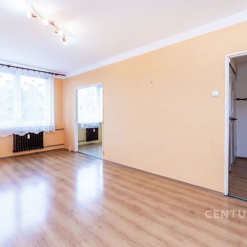 Pronájem bytu 3+1 65 m² - Fotografie 1