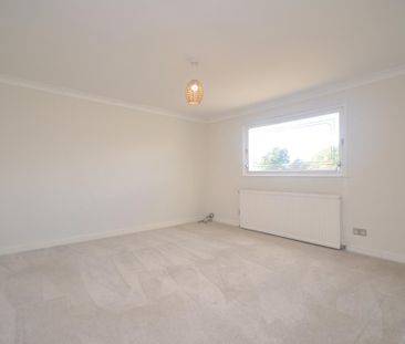 6 bedroom detached house to rent - Photo 5
