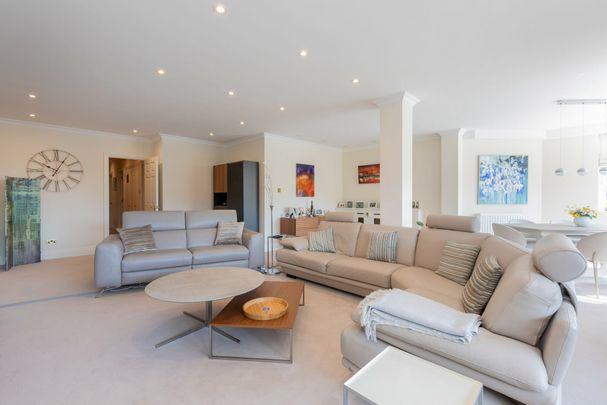 Eton Riverside, Eton - Photo 1