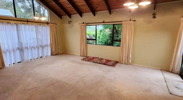 Merrilands, 3 bathrooms - Photo 1