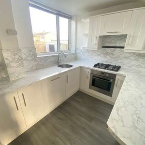 3 bed terraced house to rent in Longfellow Walk, Hartlepool, TS25 - Photo 2