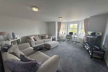 2 Bedroom Apartment Available Arranging tenancy - Photo 2