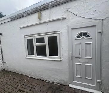 Studio Flat, Blackbird Hill, NW9 - Photo 5