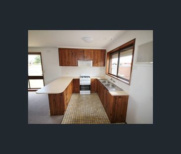 1/3 Coulson Place, Norlane, Vic 3214 - Photo 1