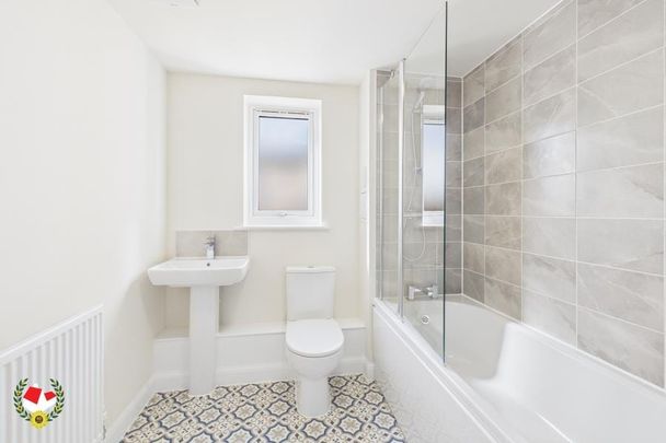 Fry Close, Yate, Bristol - Photo 1