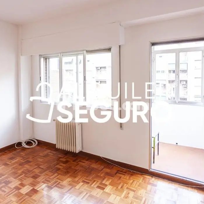Piso en alquiler en Arganzuela - Photo 1
