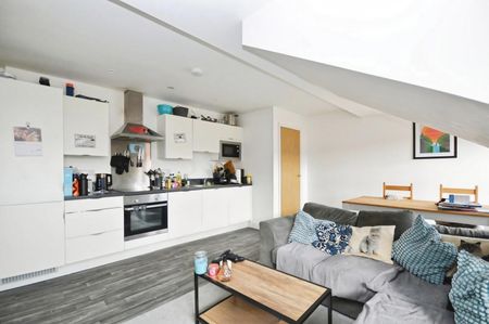 2 bedroom Flat To Let - Photo 5