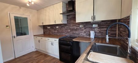 Bakers Furlong, Hereford - Photo 3