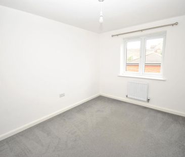 3 bedroom semi-detached house to rent - Photo 6