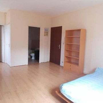 Location Appartement 1 pièce 27m² POITIERS 86000 - Photo 1
