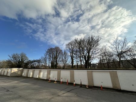 Boslowick Court, Falmouth - Photo 2