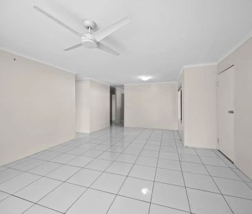 “Charming Family Home with Spacious Backyard and Entertaining Area” - Photo 5