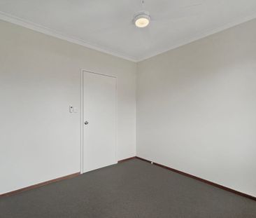 Comfortable and Cozy 3x1 Home! - Photo 5