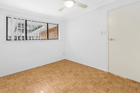 12/137 Old Burleigh Road, Broadbeach QLD 4218 - Apartment For Rent | Domain - Photo 3