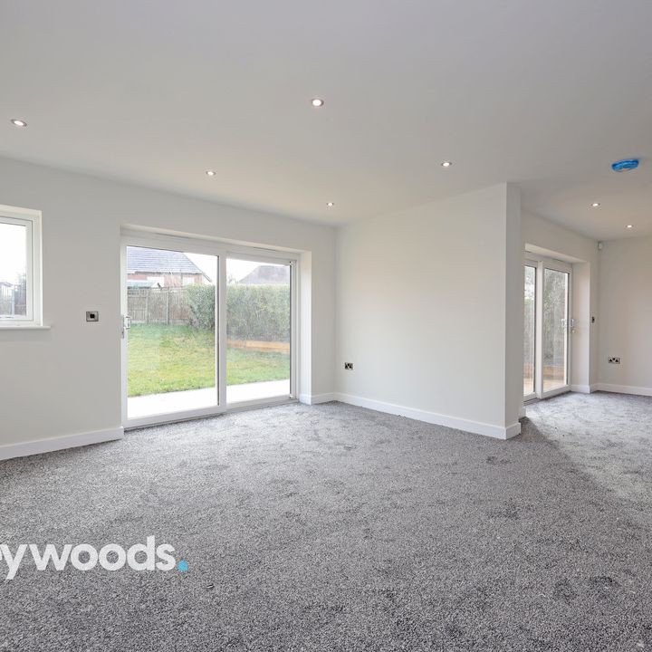 4 bed detached house to rent in Churnet Valley Road, Kingsley Holt, Stoke-on-Trent, Staffordshire - Photo 1