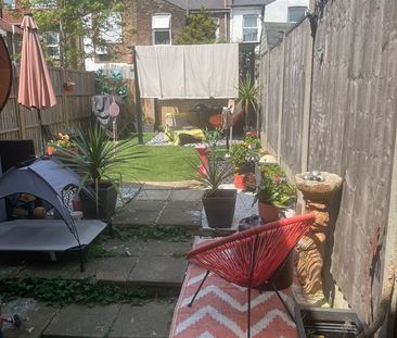 Room in a Shared House, Bungalow Road, SE25 - Photo 4