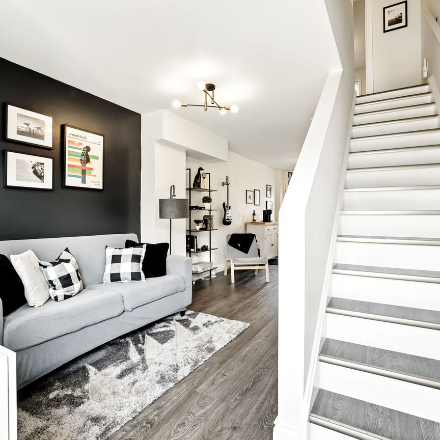 For Lease - 152 Olive Avenue, Oshawa, Ontario - Photo 1