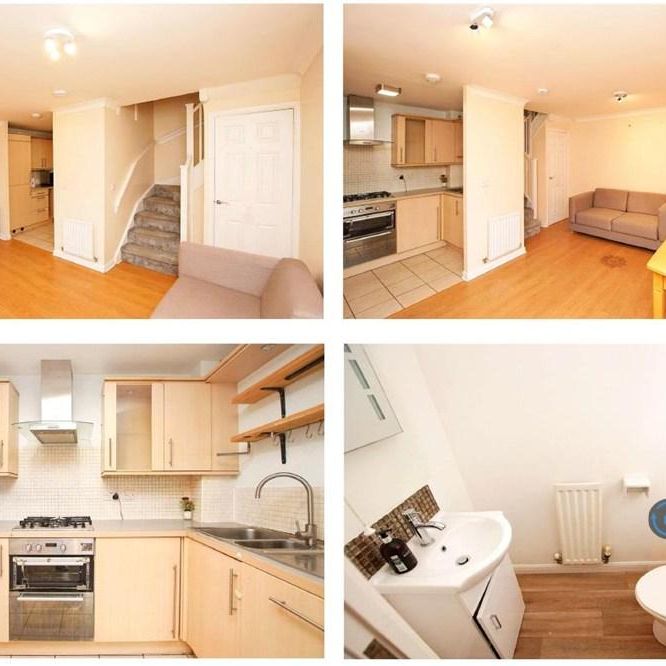 2 bedroom terraced house to rent - Photo 1