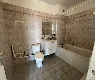 Location Appartement 2 pièces 46m² WASQUEHAL 59290 - Photo 3