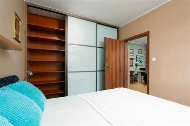 Pronájem bytu 2+kk s garážovým stáním, Praha – Háje - Photo 1