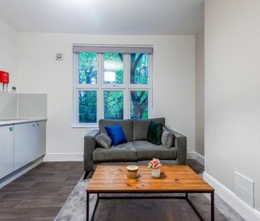 2 bedroom flat to rent - Photo 3