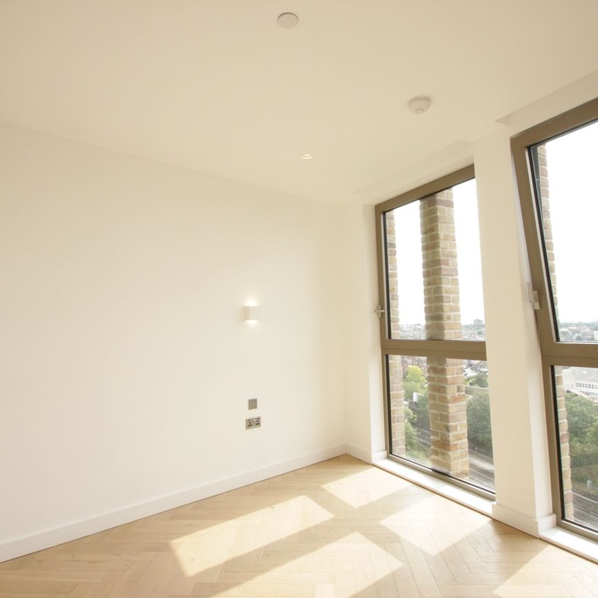 3 Bed Flat, Luxury Duplex Penthouse Baddiel Hous, NW10 - Photo 1