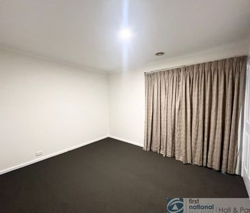 11 Calrossie Close, 3802, Endeavour Hills Vic - Photo 1