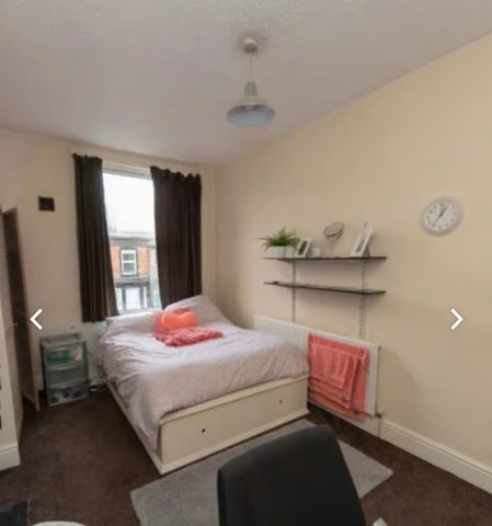 5 Bed - 32 Delph Mount, Hyde Park, Leeds - LS6 2HS - Student - Photo 2