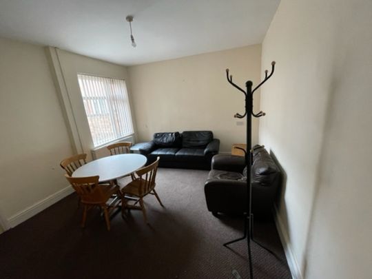 3 Bed Student Accommodation - Photo 1