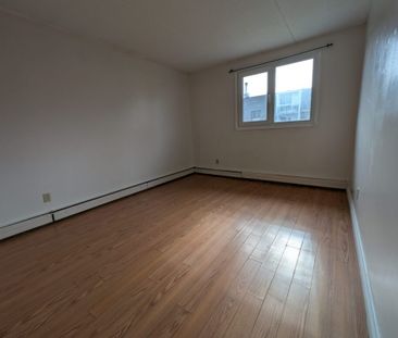 🏡 For Rent – 2 Bedroom - Photo 6