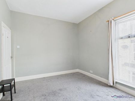 2 bedroom end of terrace house to rent - Photo 5