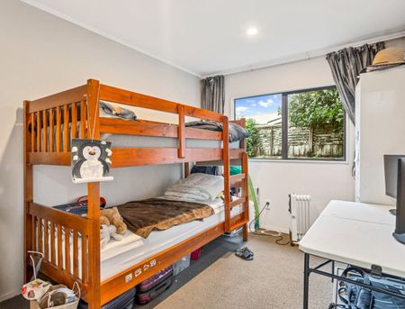 Private and in a great location - Photo 5