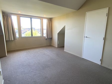 Lovely 3 bedroom townhouse! - Photo 4