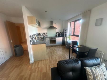 2 bedroom apartment to rent - Photo 5