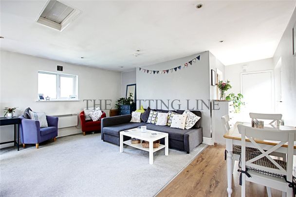 Uvedale Road, Enfield, Middlesex, EN2 6HD - Photo 1