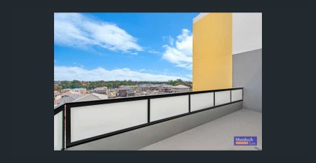 Modern 2-Bedroom Apartment with Stunning Views & Prime Location - Photo 4