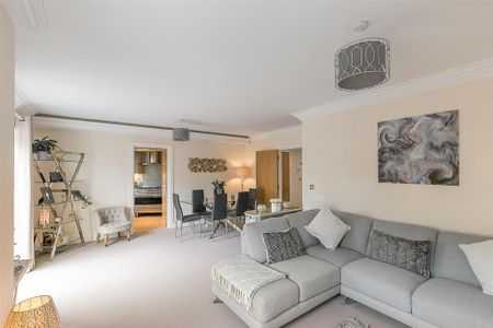 2 bedroom flat to rent - Photo 3