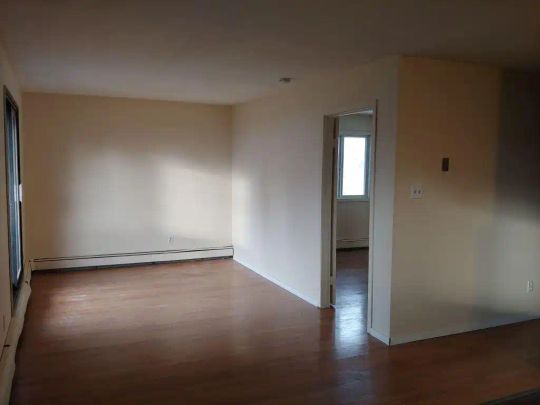 Conveniently located Downtown Red Deer (RP066) — Conveniently located 2-Bedroom Suite (RP066) - Photo 1