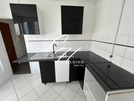 Grenoble - Appartement T4 - 1er étage - Photo 2